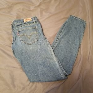 Levi's sz 3 / 524 skinny